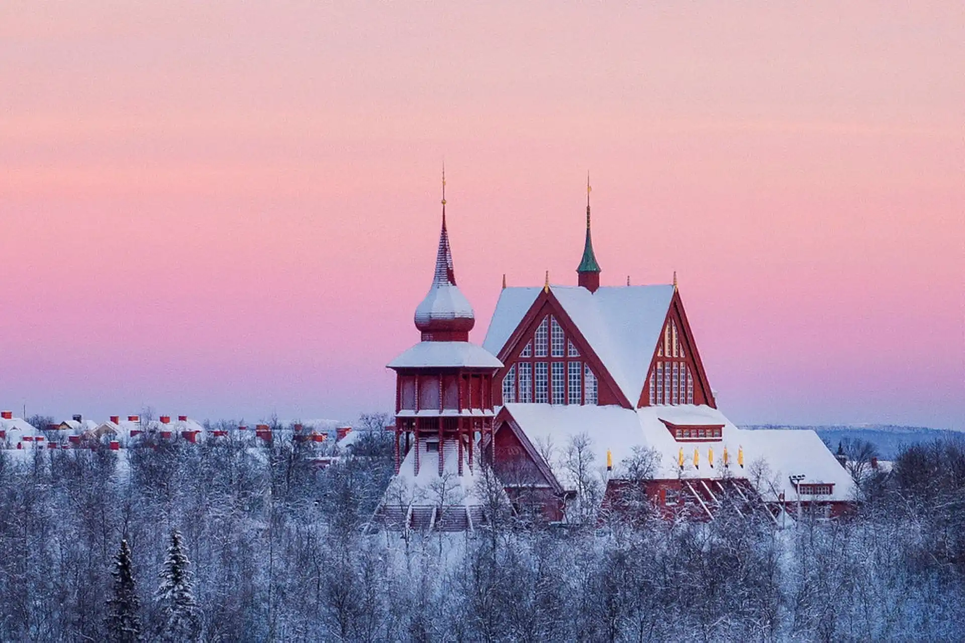 Kiruna kirke, som skal flyttes i forbindelse med omlægning af byen.